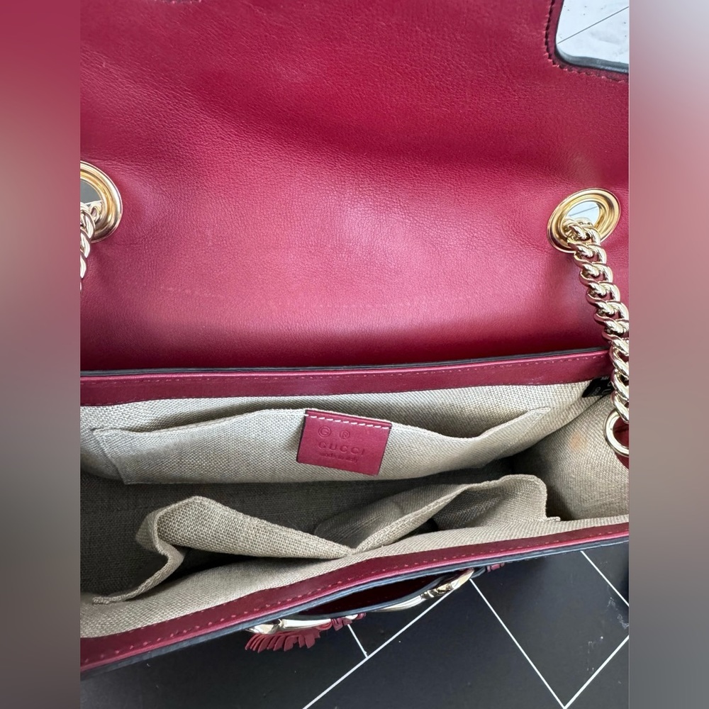 Gucci Red Emily Guccissima Medium Shoulder Bag - Picture 8 of 8
